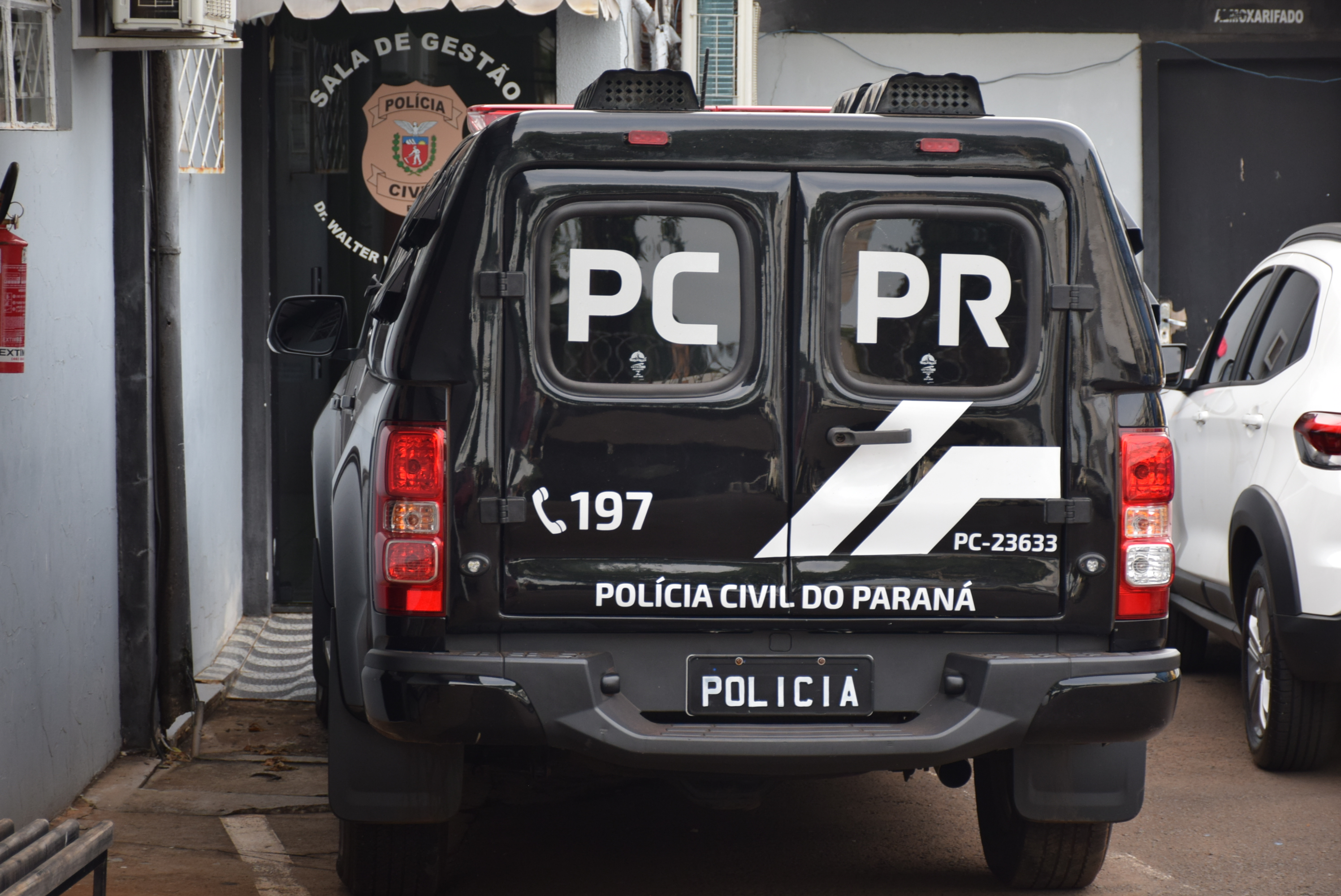 Polícia Civil prende homem por estupro contra a filha e descumprimento de medida protetiva em Antonina