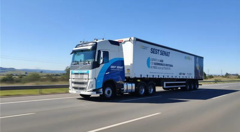 Carreta-escola chega em Francisco Beltrão  para cursos de motoristas