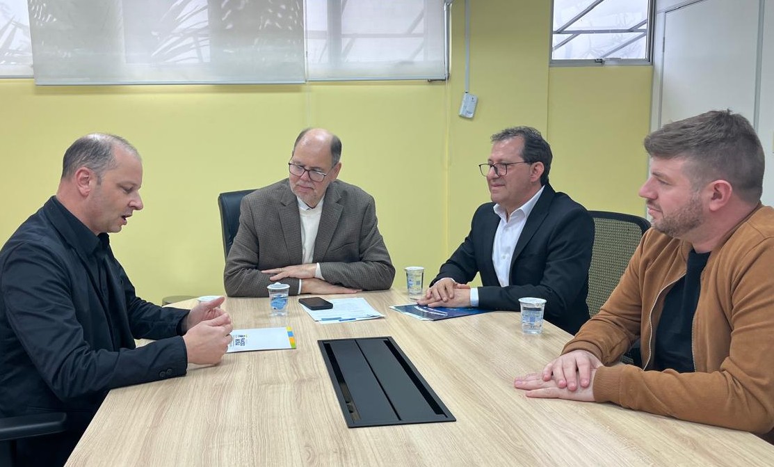 Vereadores de Beltrão e secretário municipal cumprem agenda em Curitiba