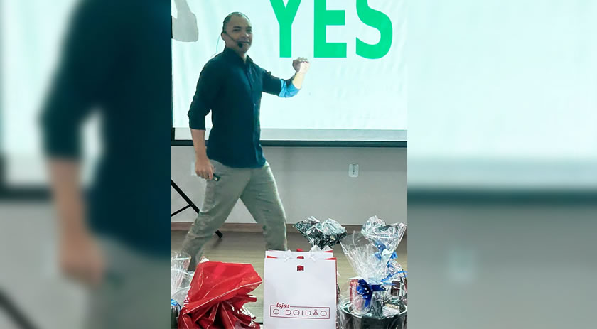 Qualidade no atendimento é o que mais faz o cliente voltar, destaca palestrante Giovani