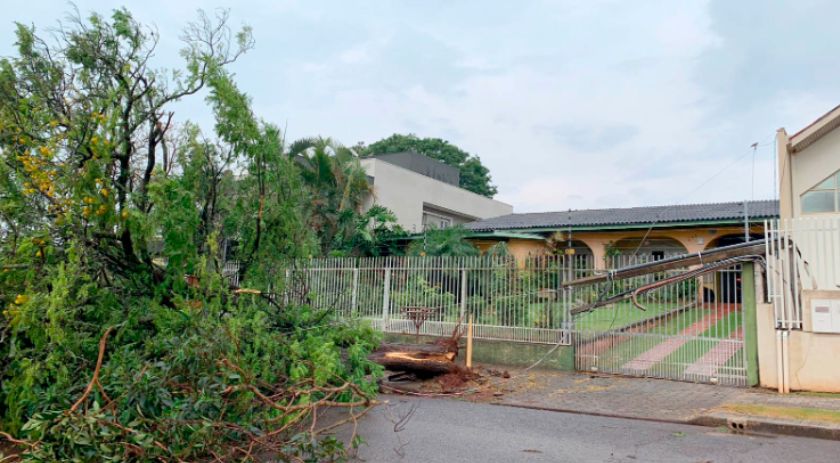 Paraná tem 3,7 mil pessoas afetadas por temporais; Simepar detalha tornado de Cascavel