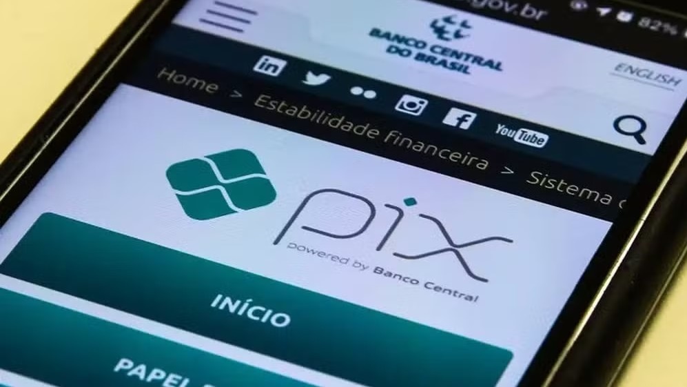 PIX por aproximação deve começar em fevereiro de 2025, diz BC; veja datas e como vai funcionar