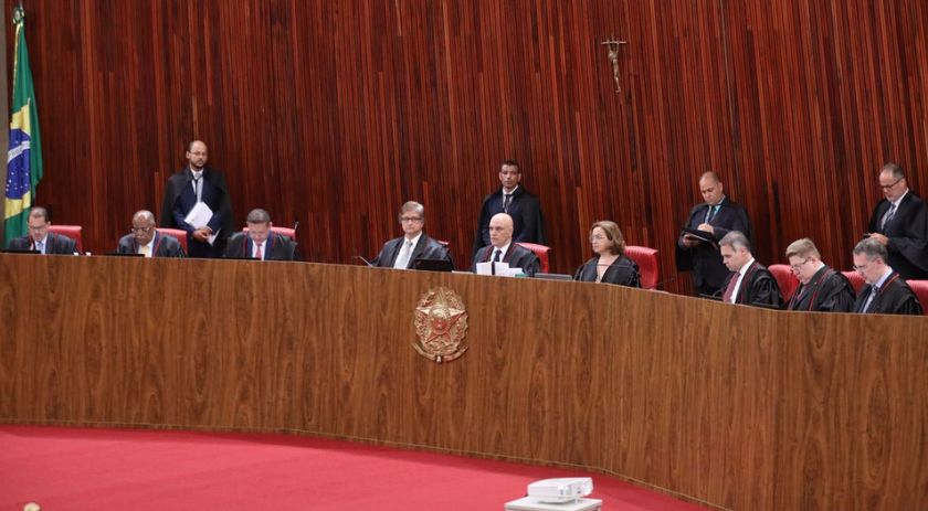 TSE absolve Bolsonaro em ação por abuso de poder nas eleições de 2022