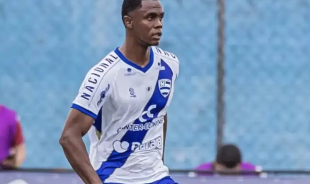 Jogador paranaense sofre racismo durante partida e recebe punição maior que o do agressor