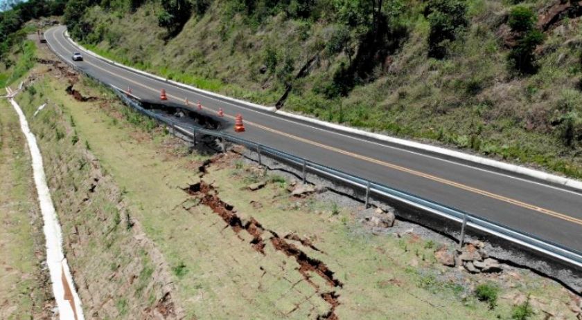 Malha rodoviária estadual tem liberação em Clevelândia e início de obras em Pinhão