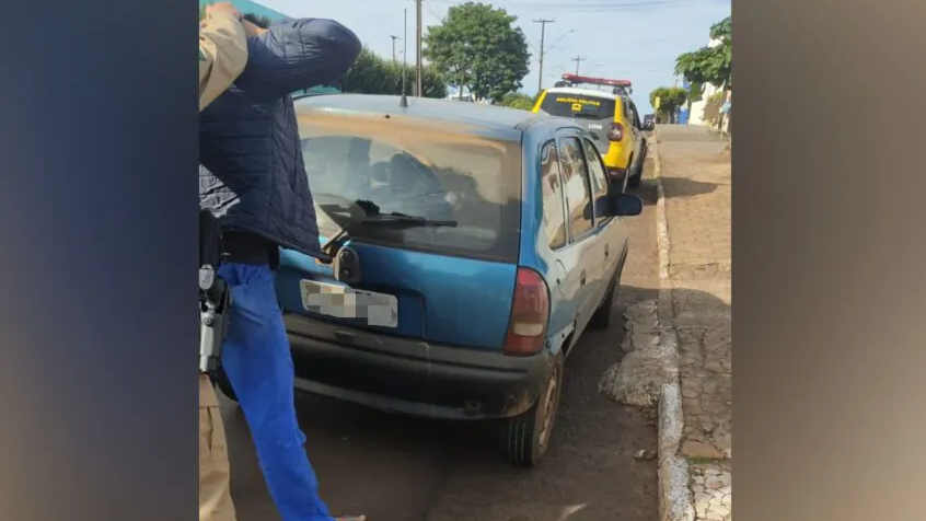 Carro que havia sido furtado em Francisco Beltrão é recuperado pela Polícia Militar em Ampére