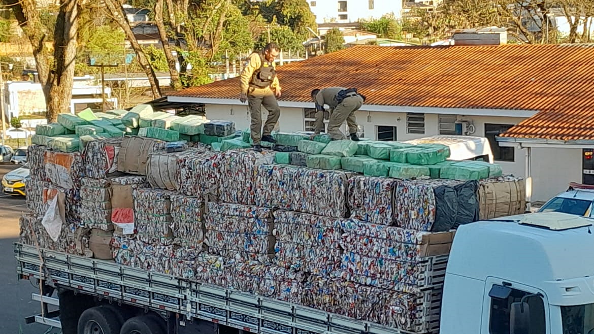 Quase 3 mil quilos de maconha são apreendidos pela Polícia