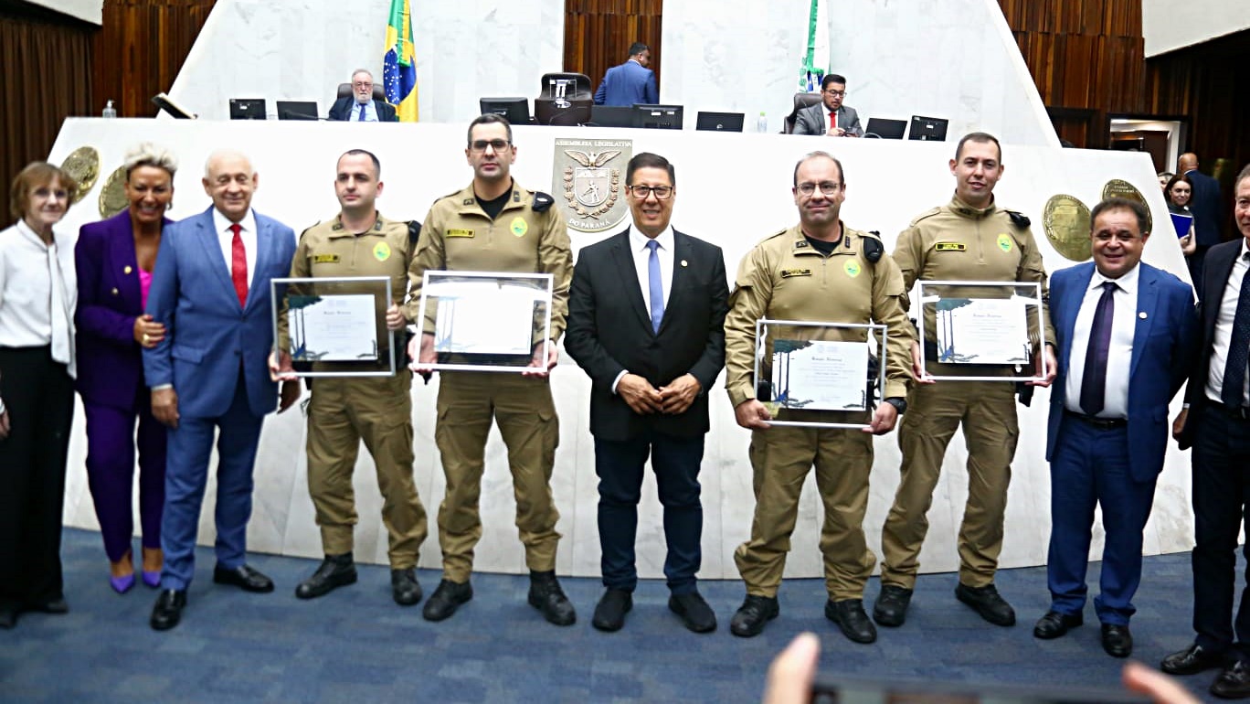 Policiais militares do 21º BPM recebem Menção Honrosa na Assembleia Legislativa
