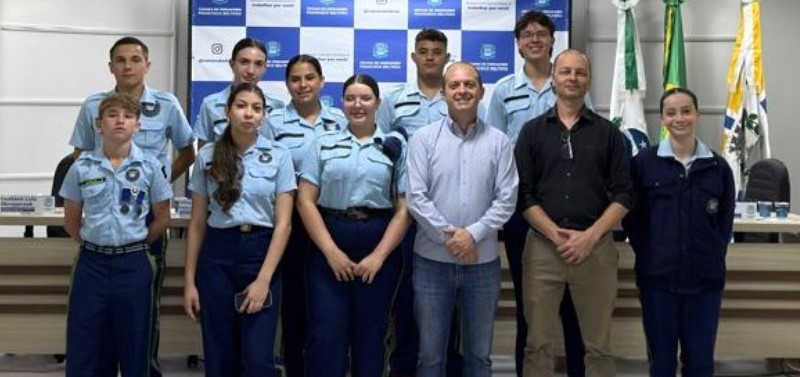 Parlamento Jovem debate avanços em tecnologia e inovação