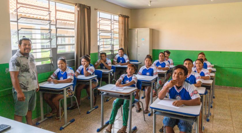 Entre as menores do País, taxa de analfabetismo do Paraná alcança mínima histórica