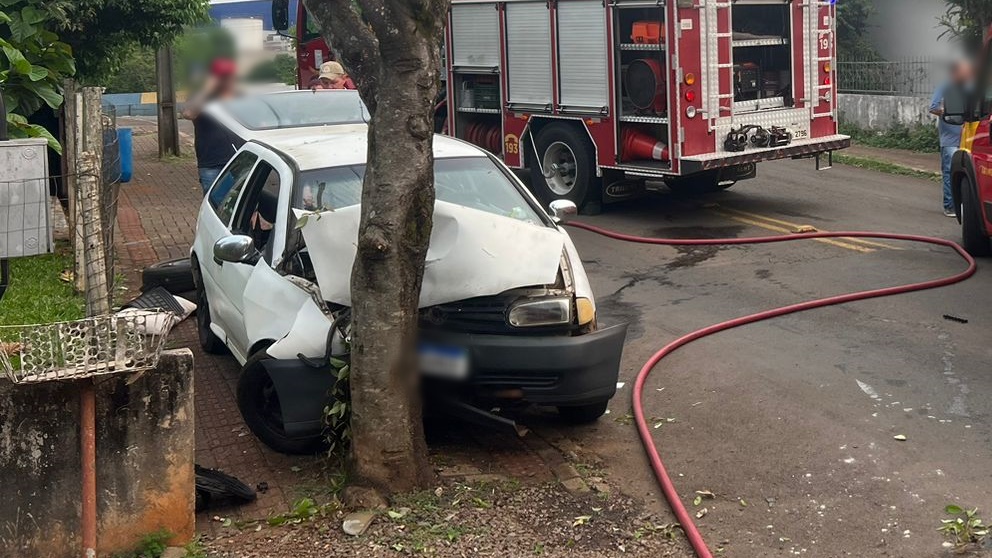 Acidente deixa condutor ferido na Cango