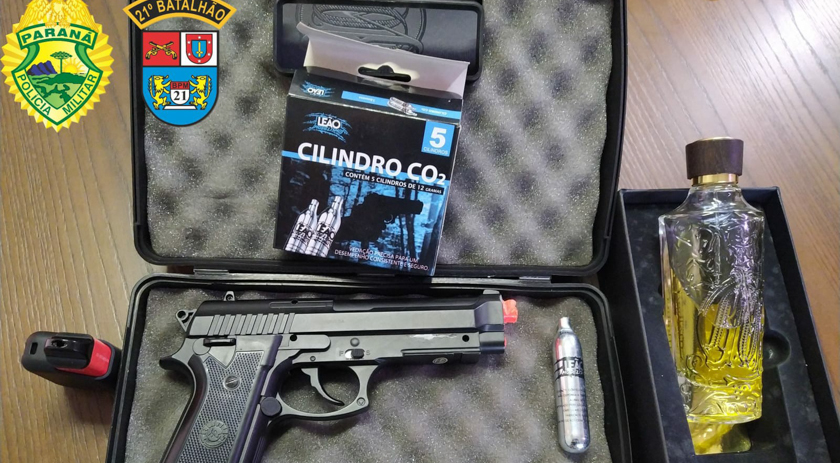 Polícia Militar prende dois homens após furto em residência