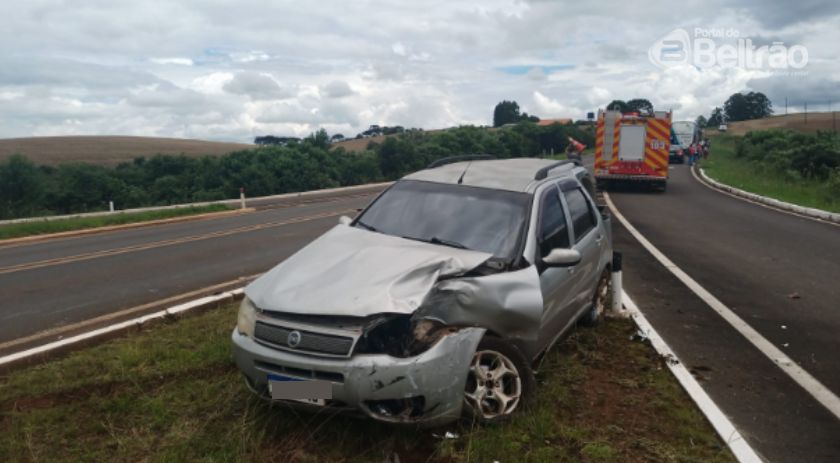 Acidente na BR 280 envolve carro e ônibus da Saúde de Barracão
