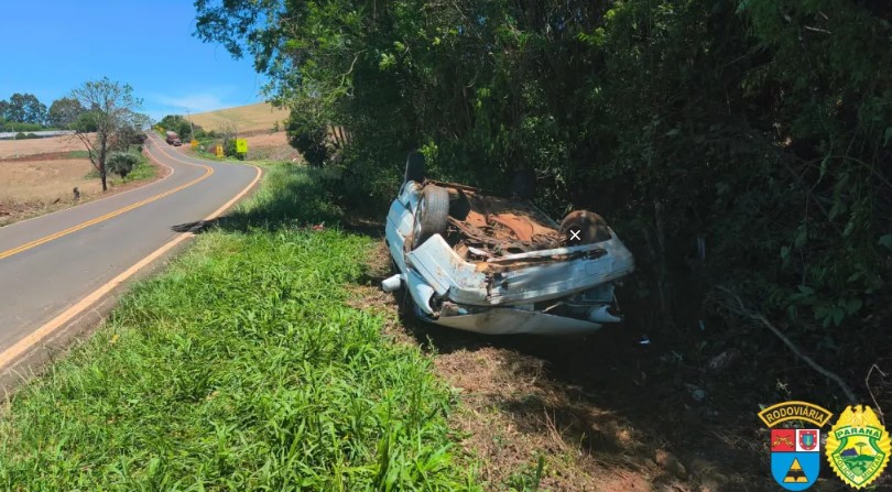 Condutor bate em caminhão ao tentar ultrapassagem na PR-180