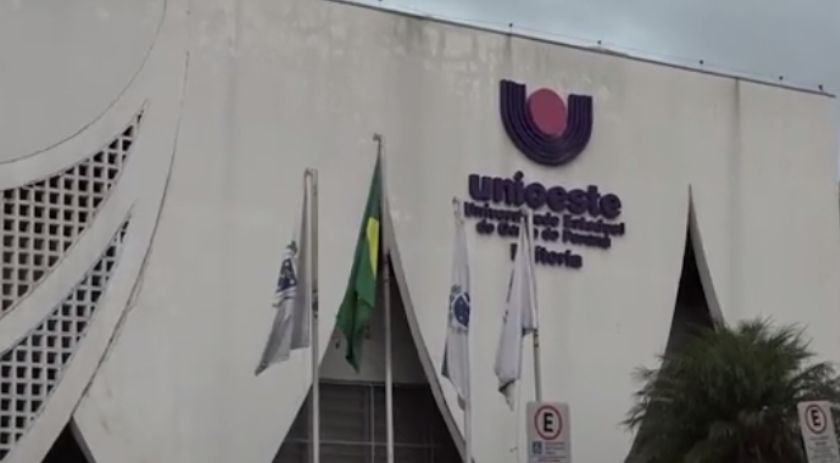Professores das Universidades Estaduais alegam que estão há sete anos sem reposição salarial