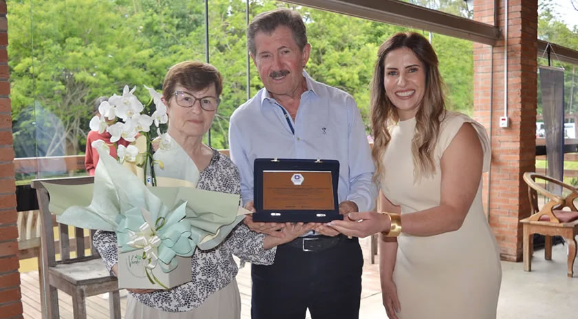 João Sérgio Canterle é homenageado pela Associação dos Agrônomos