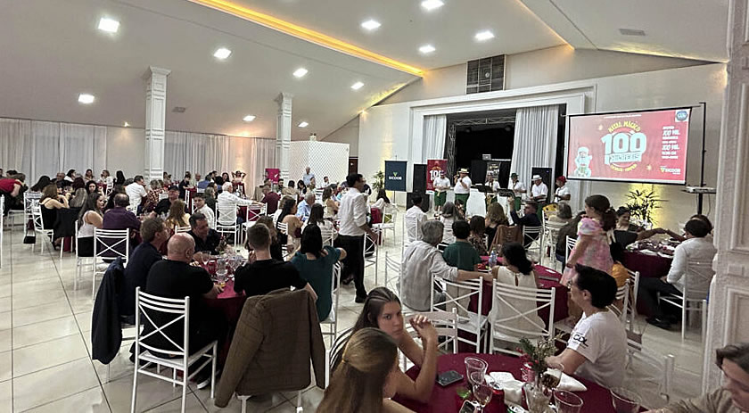 Em confraternização com empresários, CDL e Sicoob lançam Natal Mágico 2024