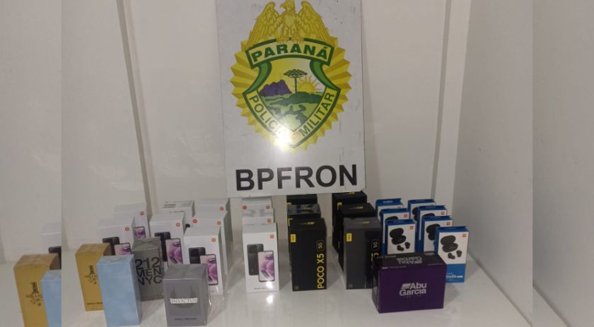 BPFRON apreende objetos em ônibus em Santo Antônio do Sudoeste