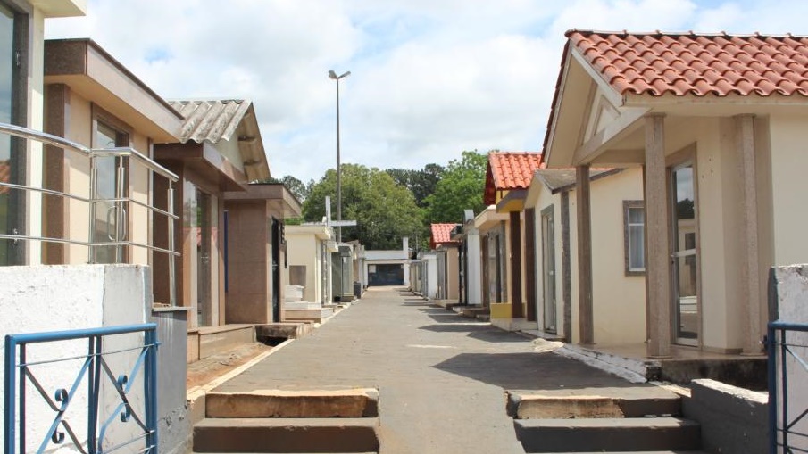 Prefeitura orienta sobre obras realizadas nos cemitérios da cidade