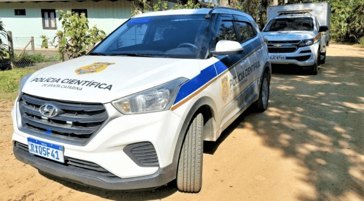 Mulher é morta a facadas pelo ex-marido