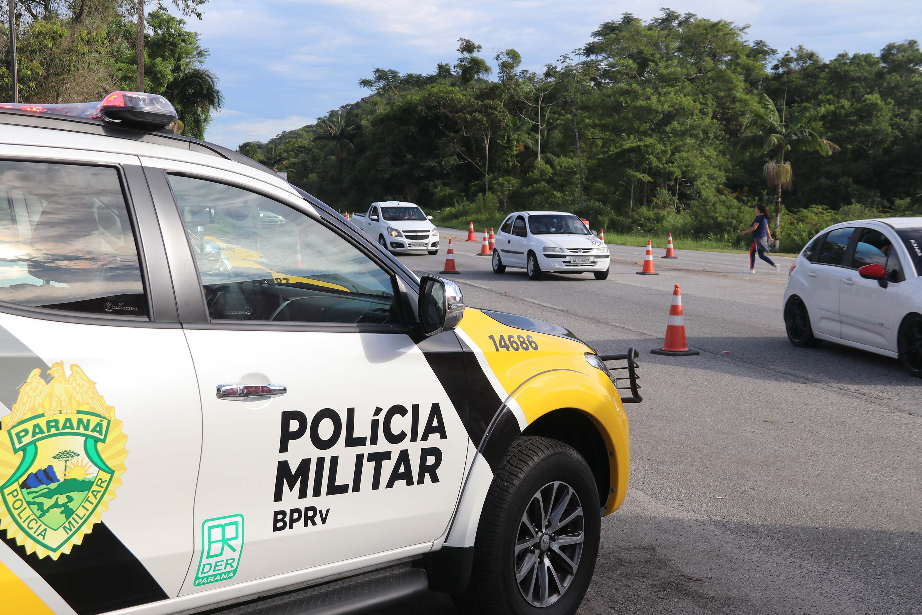 Feriado recebe reforço policial nas rodovias do Estado