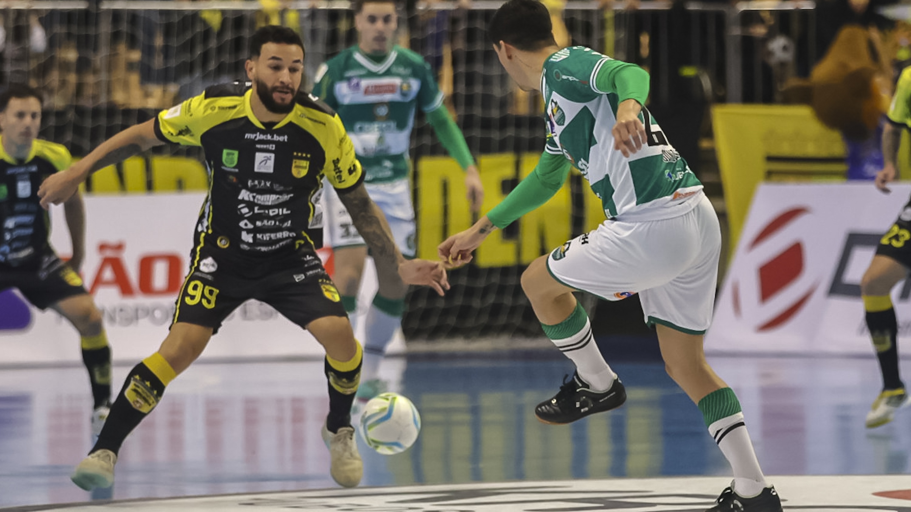 Marreco perde do Jaraguá e fica com classificação ameaçada