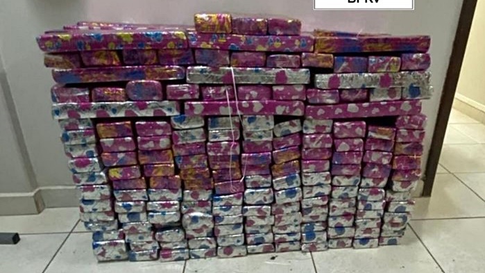 Polícia Rodoviária Estadual apreende veículo carregado com 180 Kg de maconha em Chopinzinho