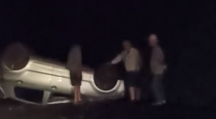 Capotamento na PRC-280 em Renascença deixa condutor ferido