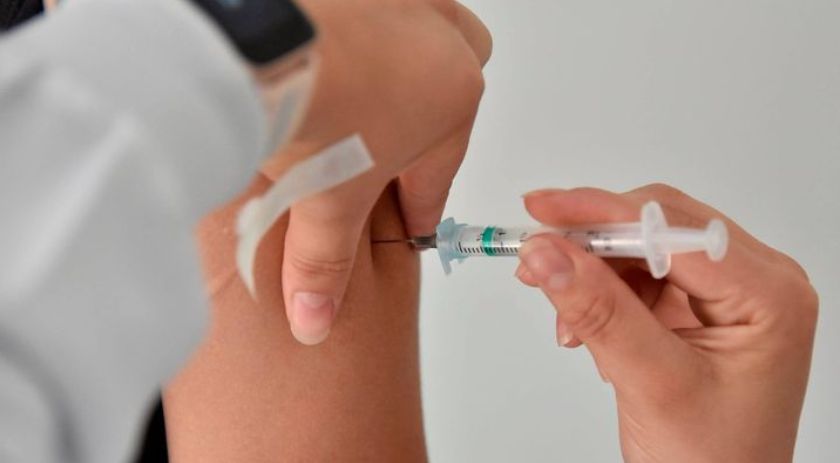 Em 30 dias de campanha, Paraná ultrapassa 1 milhão de vacinas contra a gripe aplicadas