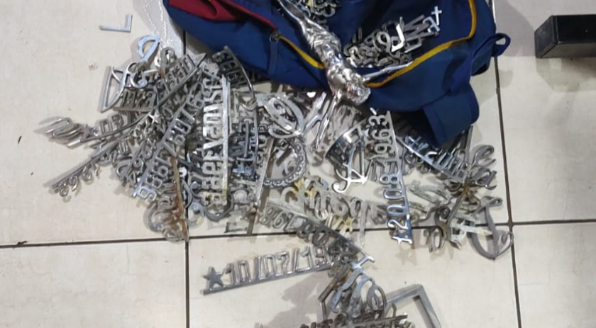 Cemitério é alvo de furto duas vezes em menos de 10 horas e quatro pessoas são presas com mais de 16 kg de metais, diz polícia