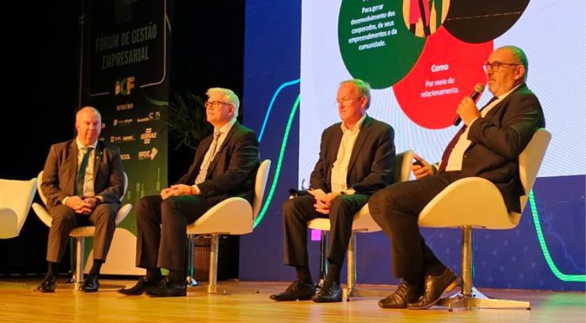 Cresol debate "Desafios do Crédito no Paraná" em fórum da Faciap