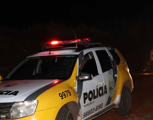 Homem é peso após agredir a esposa na presença de dois filhos menores