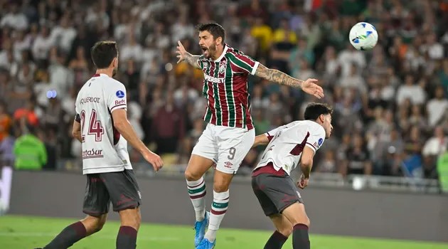 Fluminense empata com o Lanús no Maracanã e é eliminado na Sul-Americana