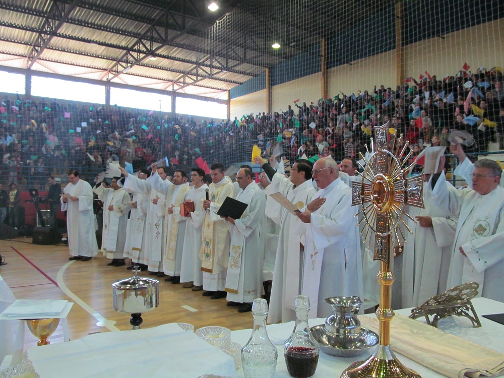 Dia de Corpus Christi é ponto facultativo em Francisco Beltrão e será celebrada Missa no Arrudão