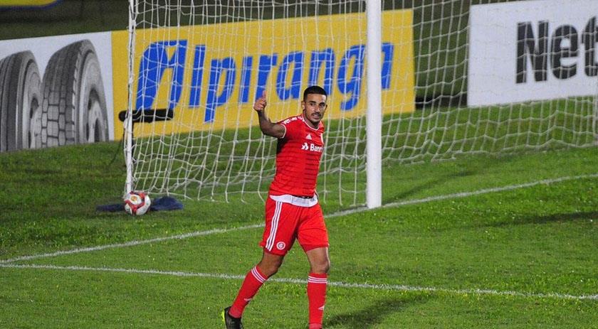 Inter atropela Aimoré com três de Galhardo e está nas semifinais do Gauchão
