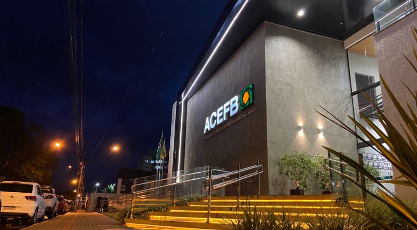 Semana começa com vagas de emprego e novo curso de capacitação na Acefb