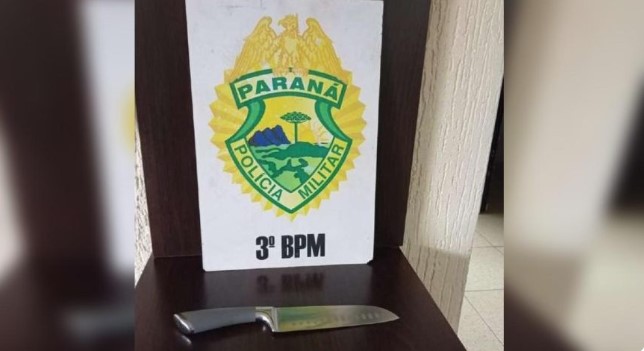 Menor de 14 anos leva faca para colégio para ‘intimidar’ pessoas e acaba apreedida pela PM