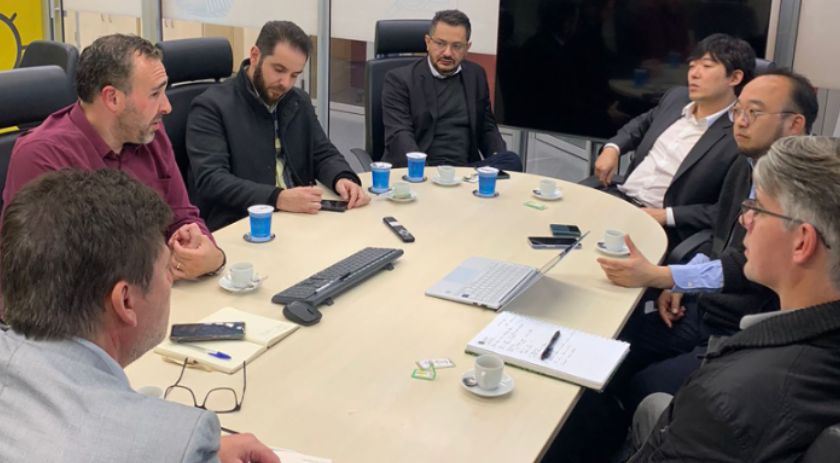 Celepar firma acordo com startup da Coreia do Sul para impulsionar tecnologia na educação