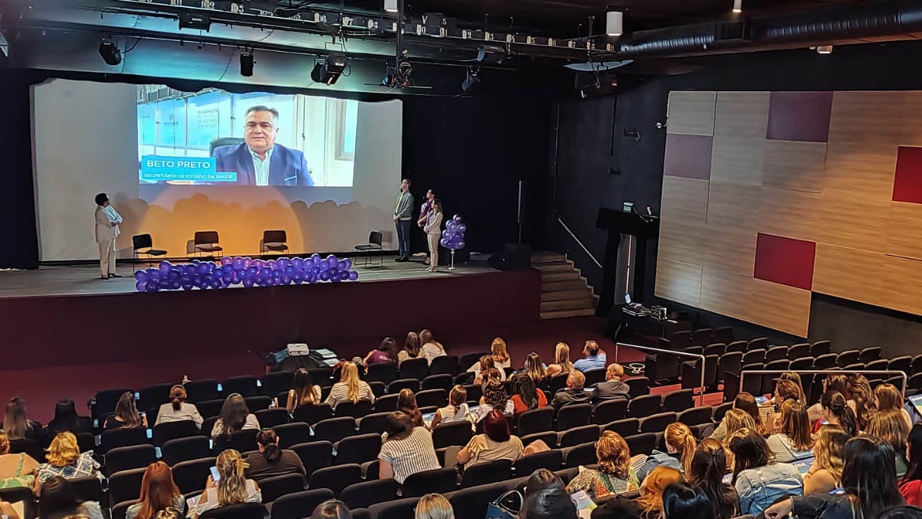 No mês da prematuridade, Saúde reúne profissionais para discutir redução da mortalidade infantil