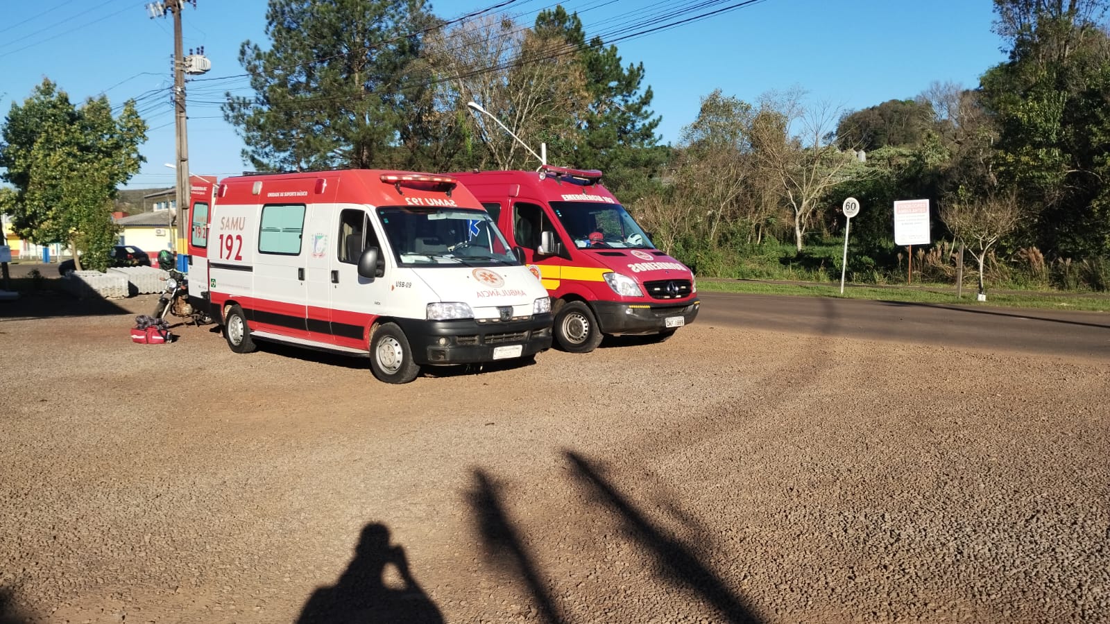 Acidente de trânsito envolvendo carro e moto em Bom Jesus