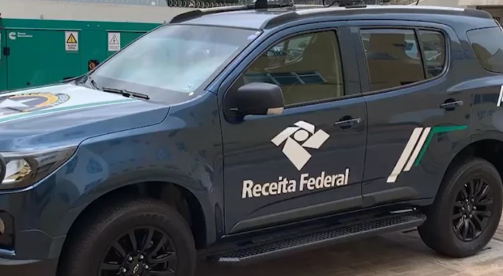 25 kg de maconha são encontrados em transportadora do Paraná