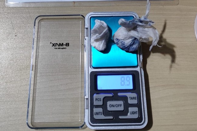 Homem é preso por tentar invadir empresa e posse de cocaína