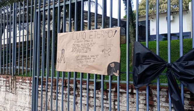 Estudante de 17 anos morre atropelado após descer de ônibus escolar 