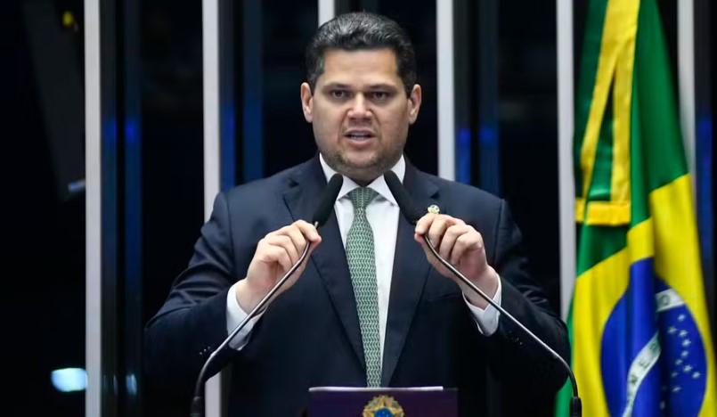 Davi Alcolumbre é eleito presidente do Senado com 73 votos e volta ao posto após quatro anos