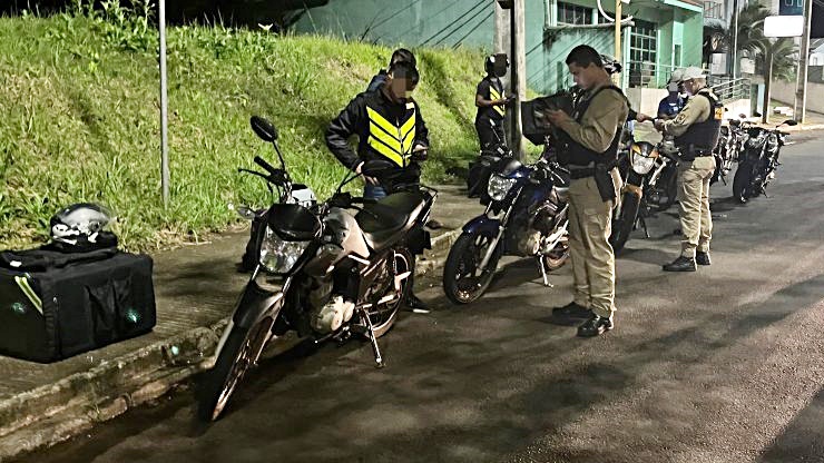 Operação de Trânsito resulta em 56 veículos abordados e diversas infrações registradas