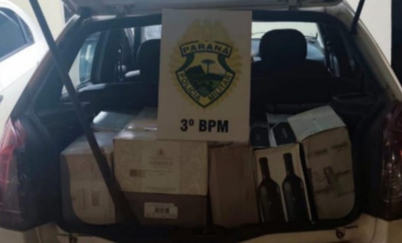 Polícia Militar apreende veículo carregado com 50 caixas de vinho estrangeiro
