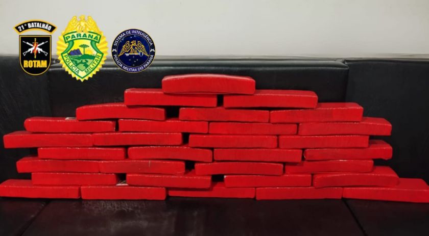 Polícia apreende 20 kg de maconha transportada por menor de idade