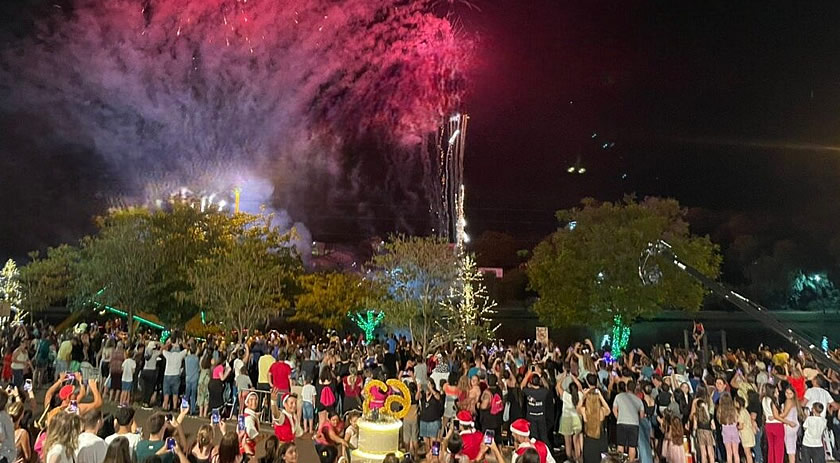 Natal Iluminado 2024 encanta multidões no Parque Lago Dourado