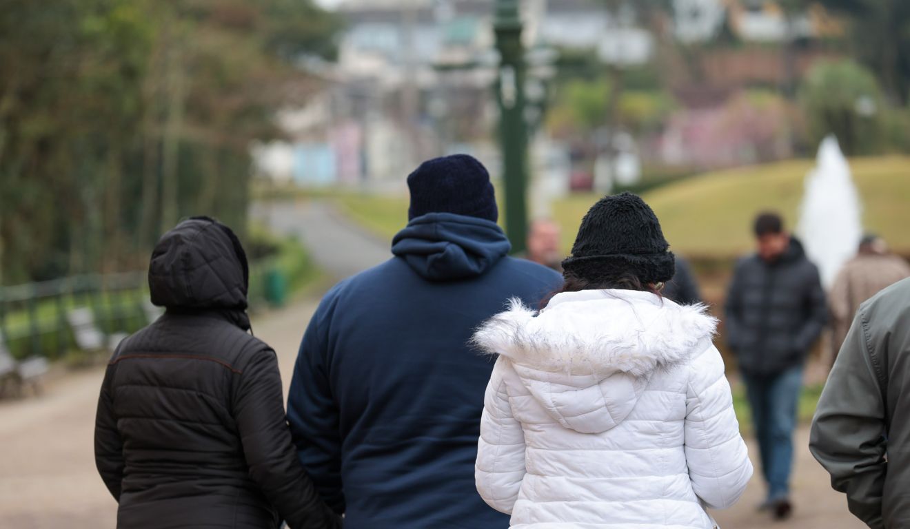 Frente fria derruba temperaturas e Paraná amanhece com 4,5°C; veja lista