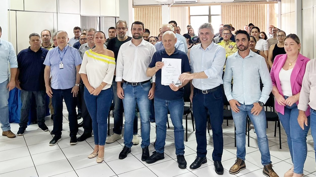 Ademar Traiano viabiliza R$10,5 milhões para a pista do novo aeroporto